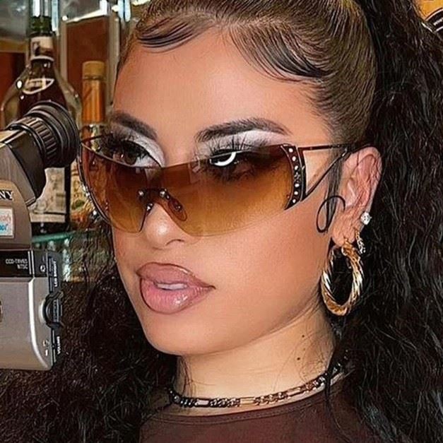 Tinted Lens Wrap Fashion Glasses